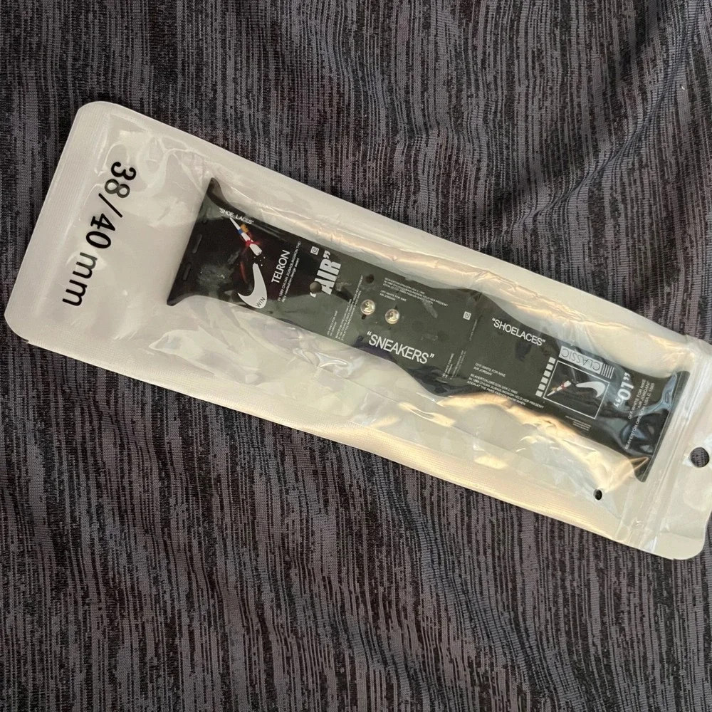 Nike Inspired Silicone Sport Band Apple Watch 28/40 mm Black Hypebeast Off White